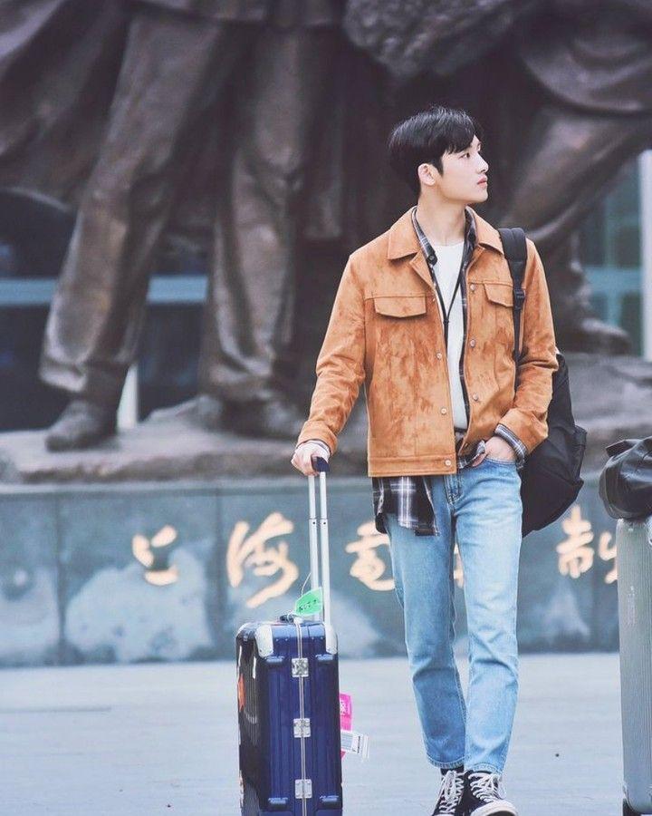 Outer Winwin NCT (instagram.com/nctunited00)