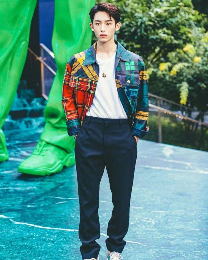 Outer Winwin NCT (instagram.com/nctunited00)