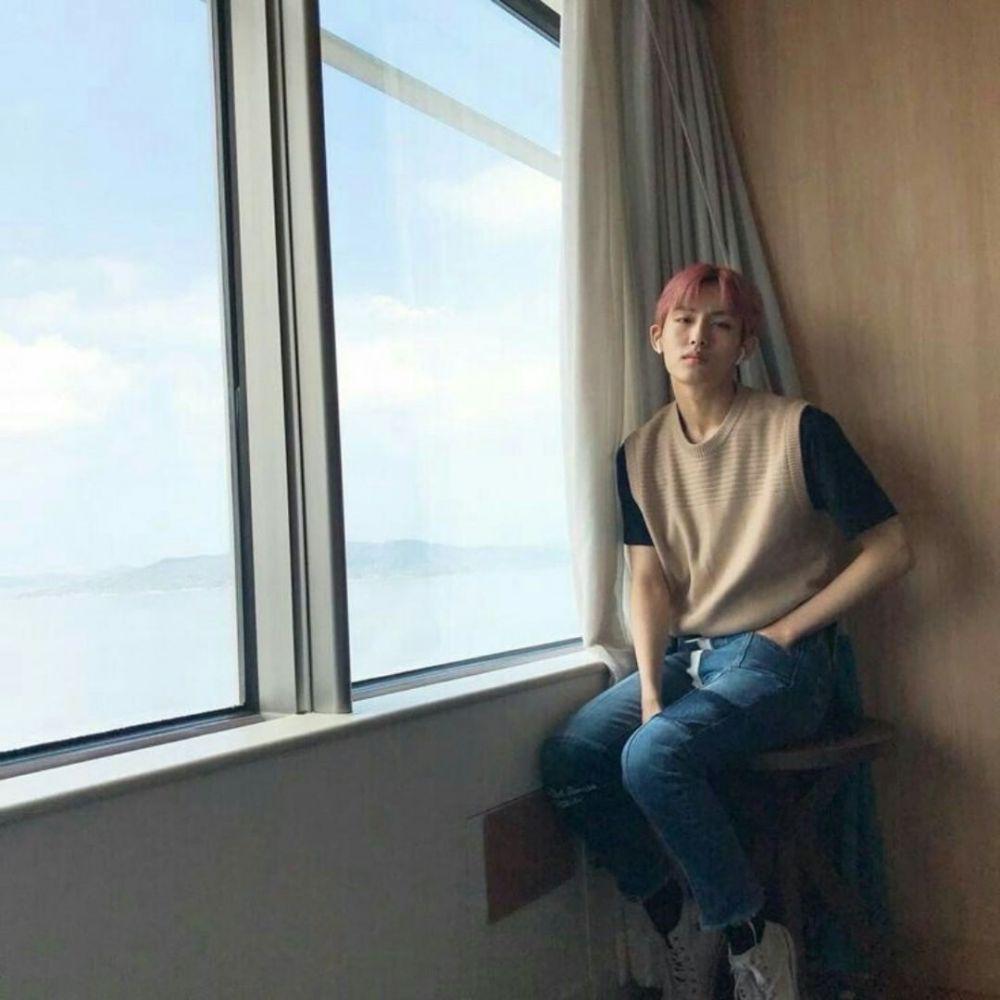 Outer Winwin NCT (instagram.com/nctunited00)