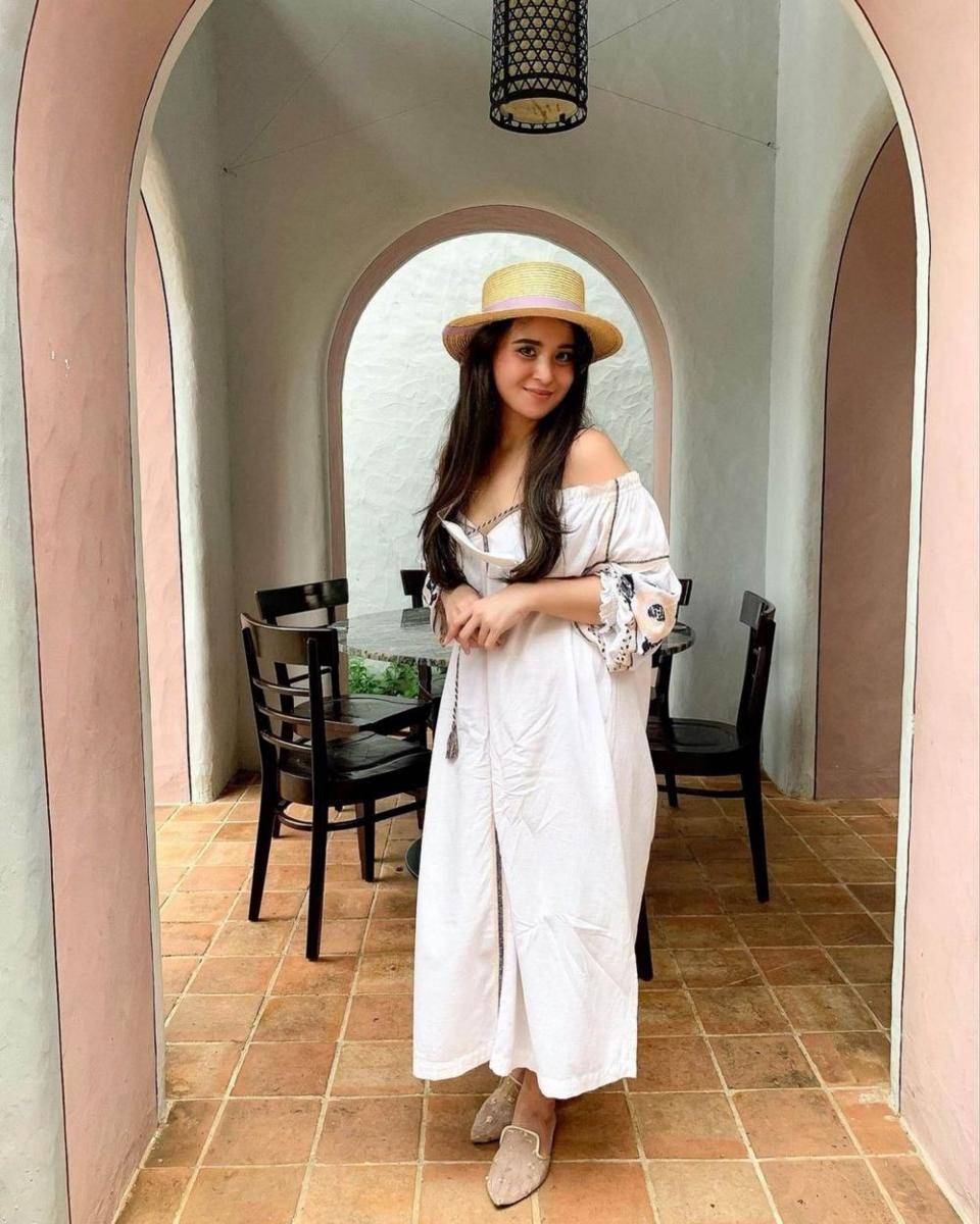 Ayushita (Instagram.com/ayushita/)
