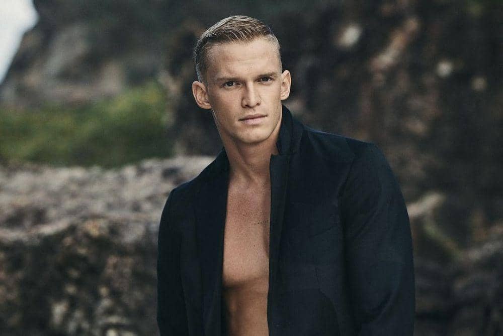 Lama Tak Terdengar, 10 Potret Terkini Cody Simpson
