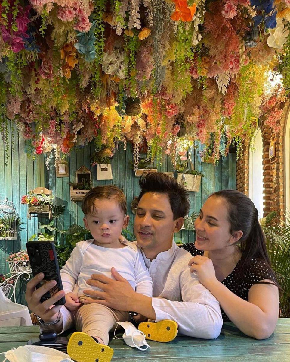 Lucky Perdana dan Lidi Brugman (Instagram.com/_luckyperdana/)