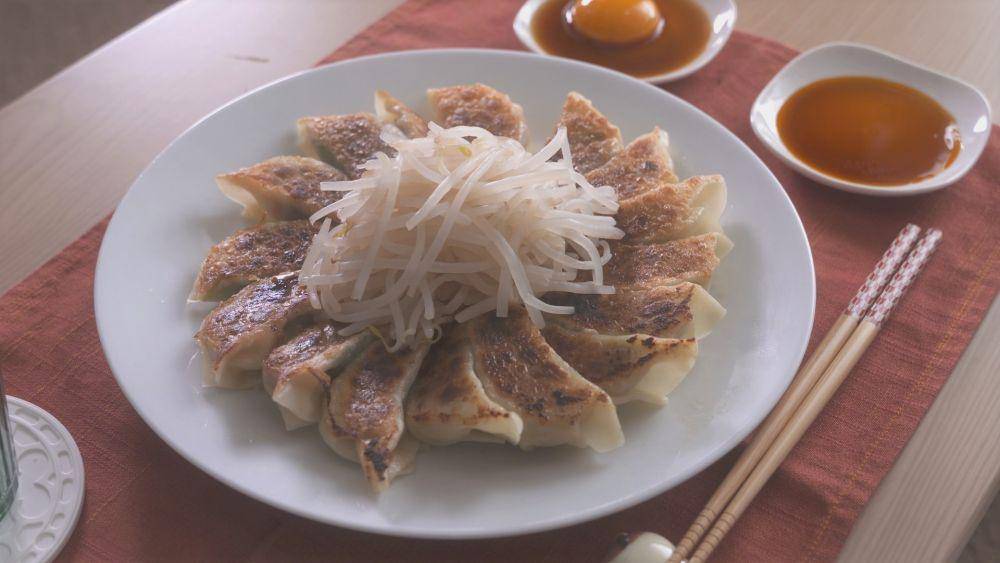 potret home made gyoza di episode kedua (twitter.com/gohoubi_BS7ch)