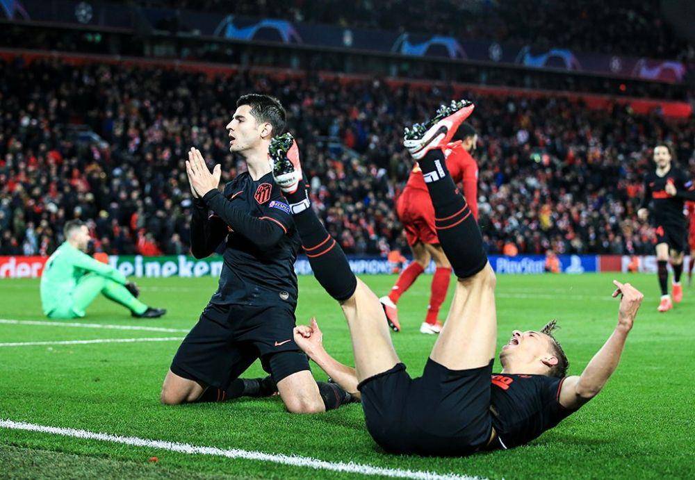 Pemain Atletico berselebrasi setelah mengalahkan Liverpool. (twitter.com/brfootball)