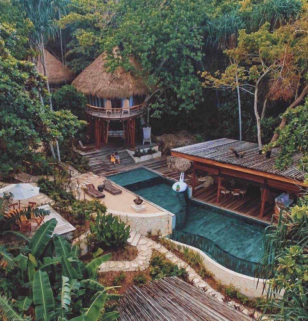 Nihiwatu Resort (instagram.com/luxvoyaging)