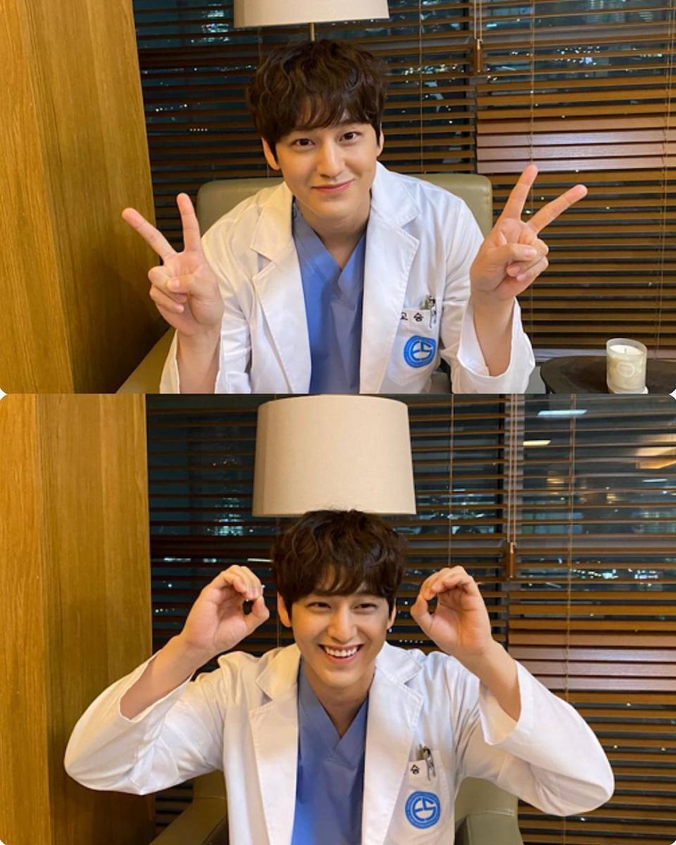 Kim Bum (instagram.com/k.kbeom)