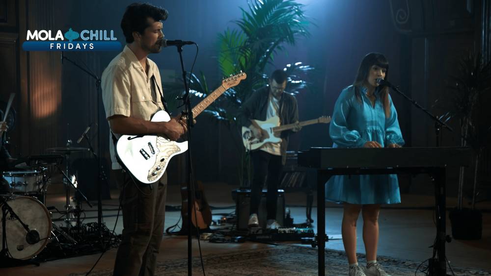 Oh Wonder piawai dalam bermain alat musik (Dok. Mola)