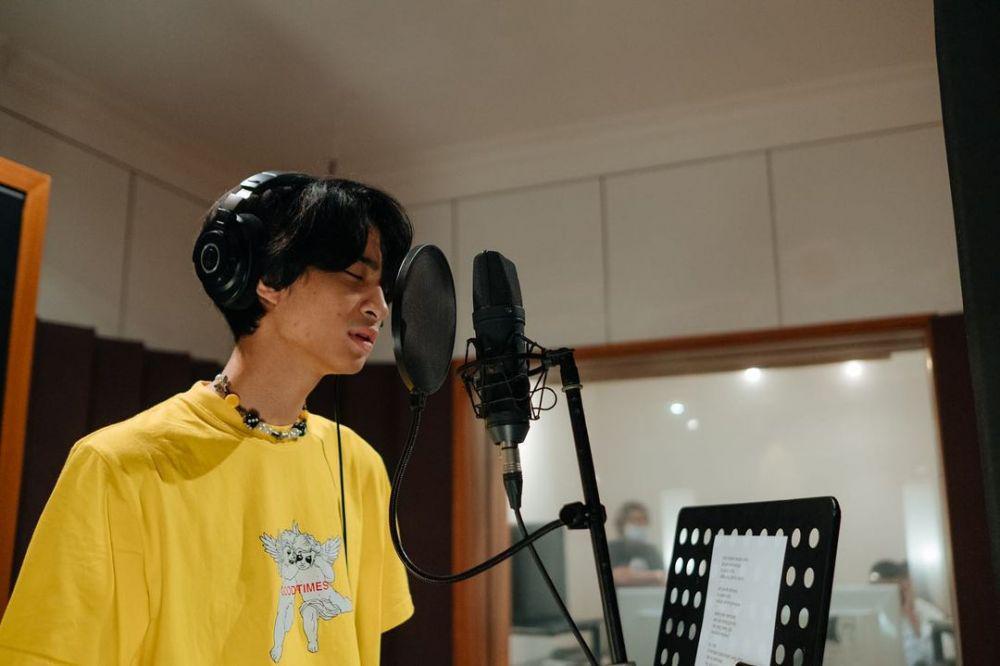 Devano Danendra (instagram.com/devdanendra)