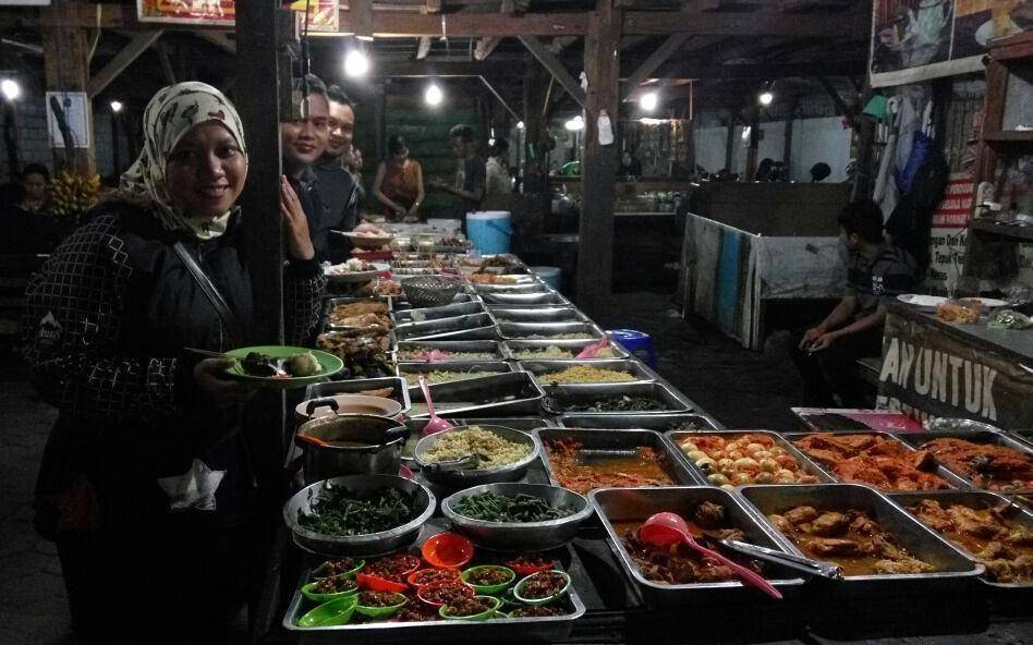 Angkringan Wijilan (instagram.com/vina_febri_astami)