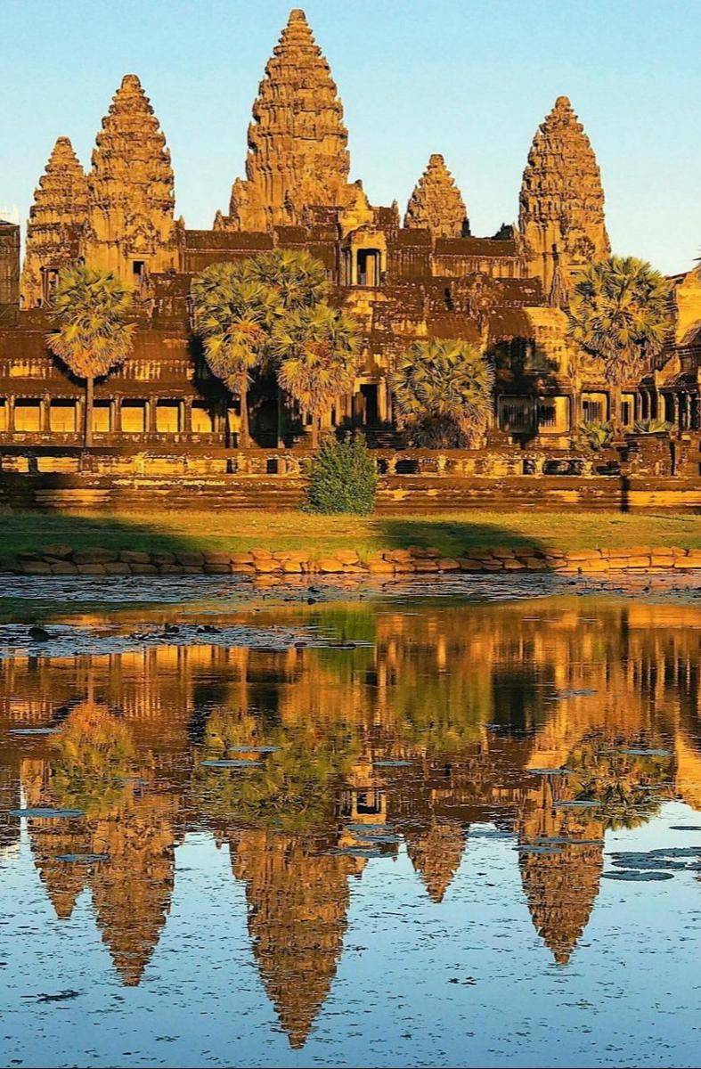 Angkor Wat di Kamboja (instagram.com/marcioserpa)