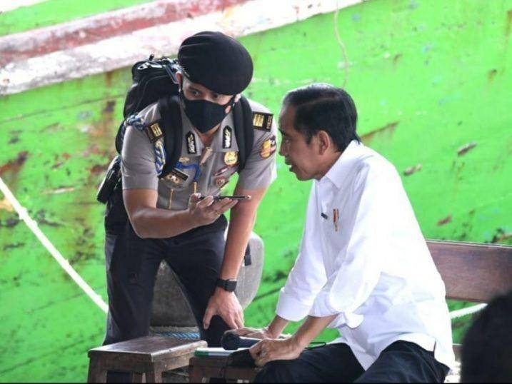 Asisten Ajudan Presiden Jokowi, Syarif Muhammad Fitriansyah (Instagram/@syrfxvii)
