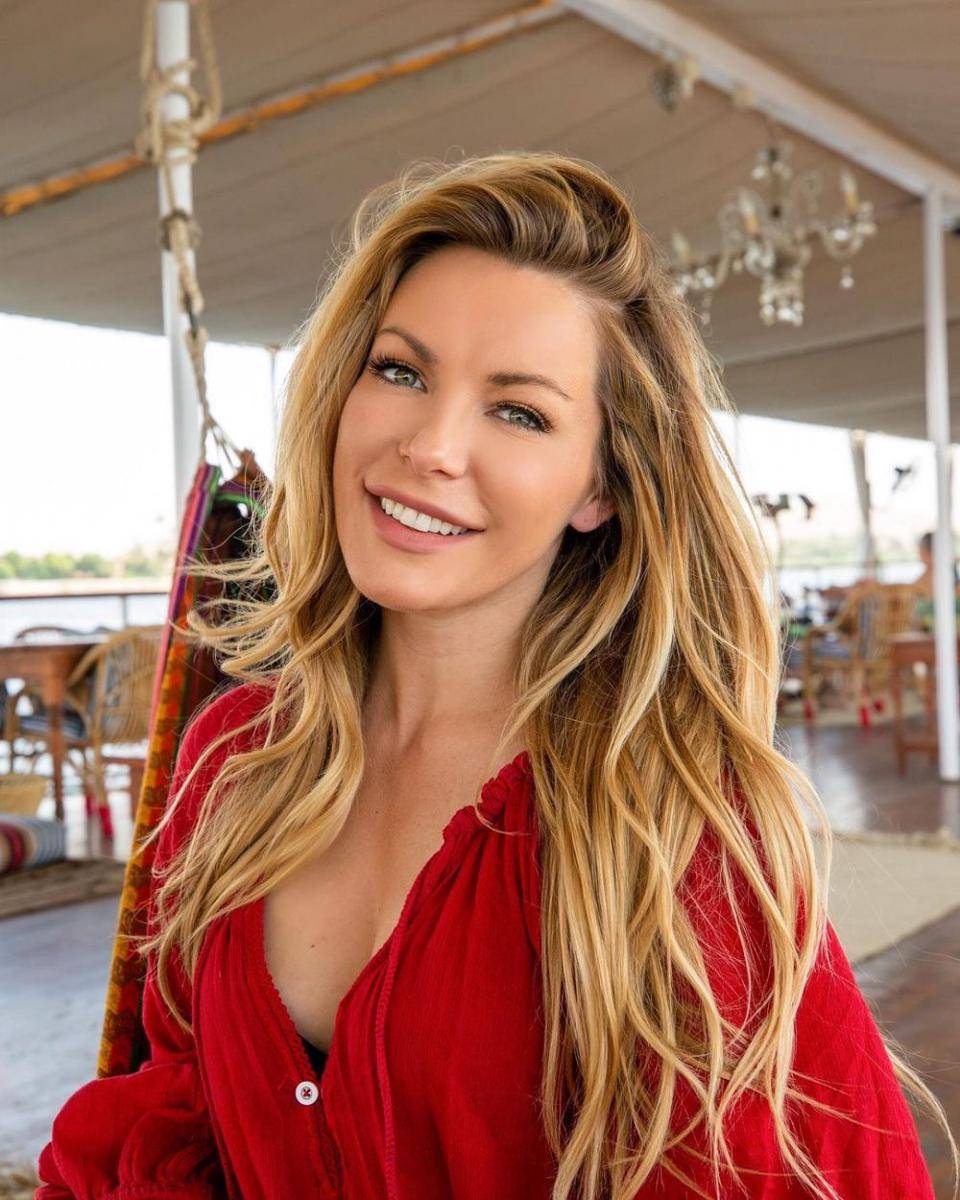 Crystal Harris (instagram.com/crystalhefner)