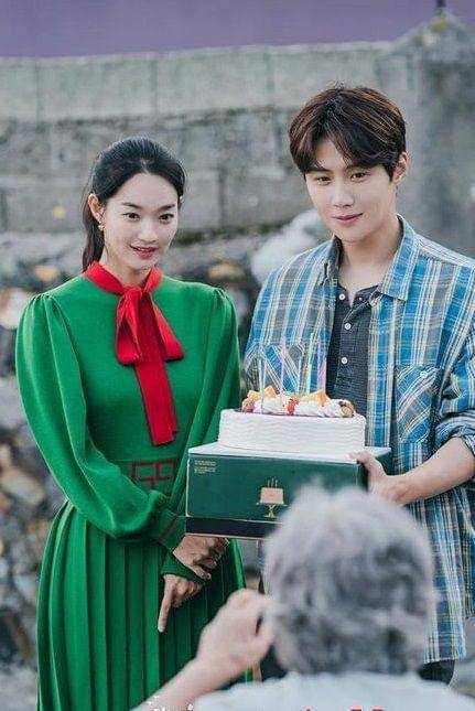 cuplikan drama Hometown ChaChaCha (dok.tvN/ Hometown ChaChaCha)