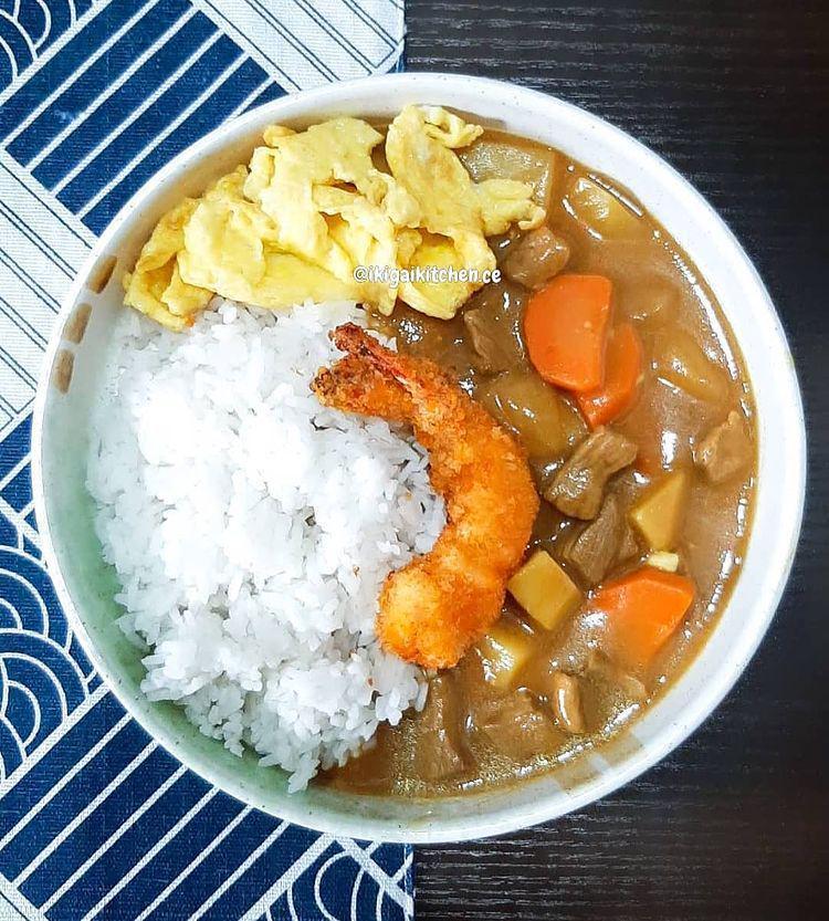 japanese curry (instagram.com/ikigaikitchen.ce)