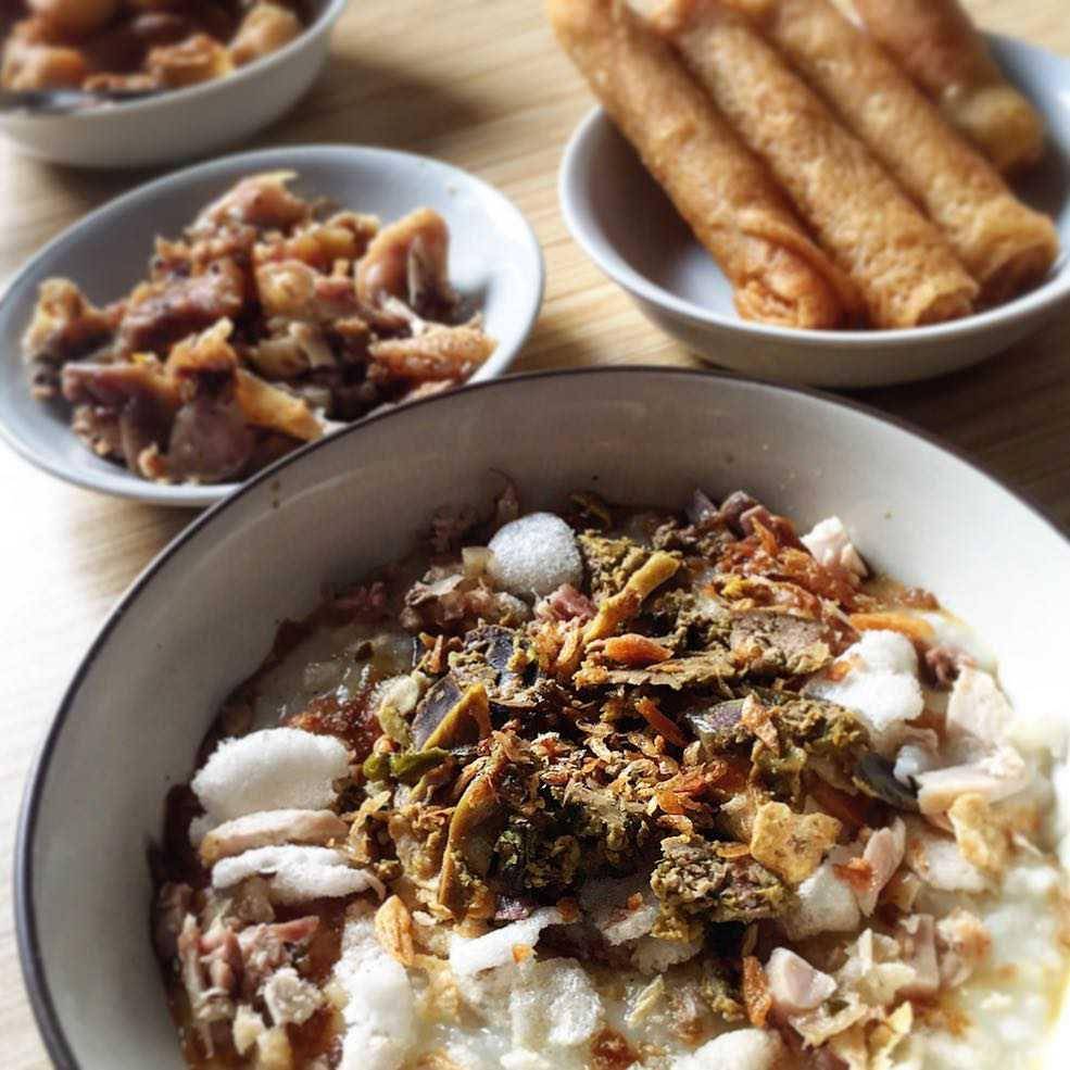 Bubur ayam (instagram.com/rezaeats)