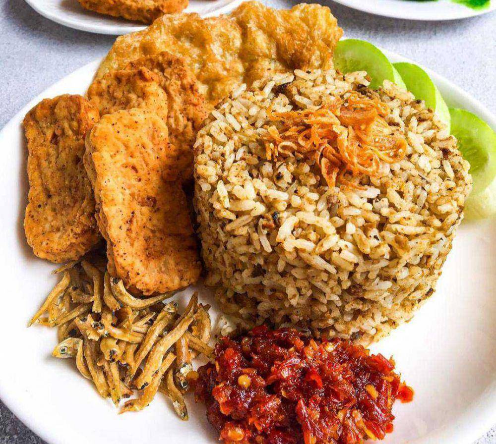 Nasi tutug oncom (instagram.com/lilyminarosa)