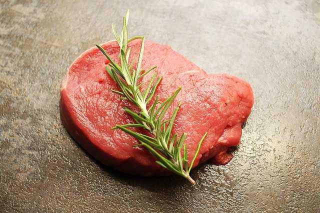 ilustrasi daging sapi (pixabay.com/ReinhardThrainer)