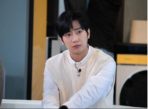 6 Artis Pria Korea Ini Sama-sama Punya Nama Lee Sang, Terkenal Semua!