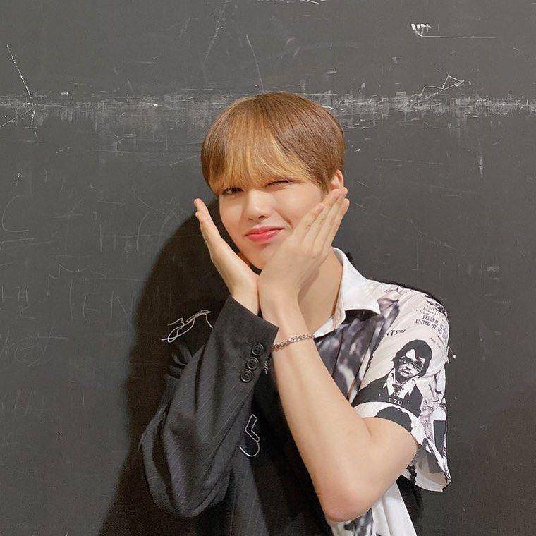 Jinsung (instagram.com/official__1the9)