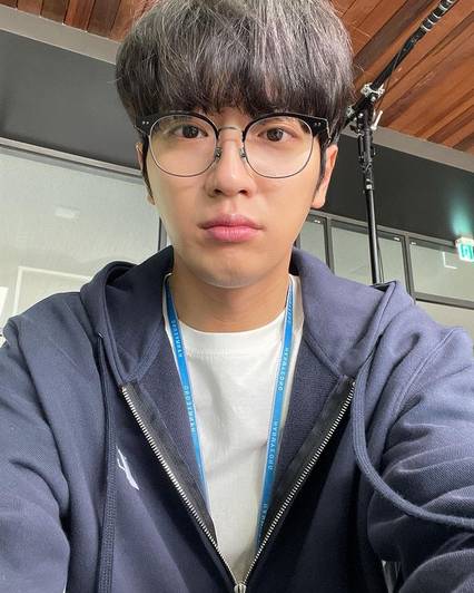 Lee Sang Yeob (instagram.com/sangyeob)