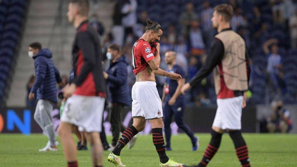 potret kekecewaan Zlatan Ibrahimovic usai dikalahkan Porto (uefa.com)