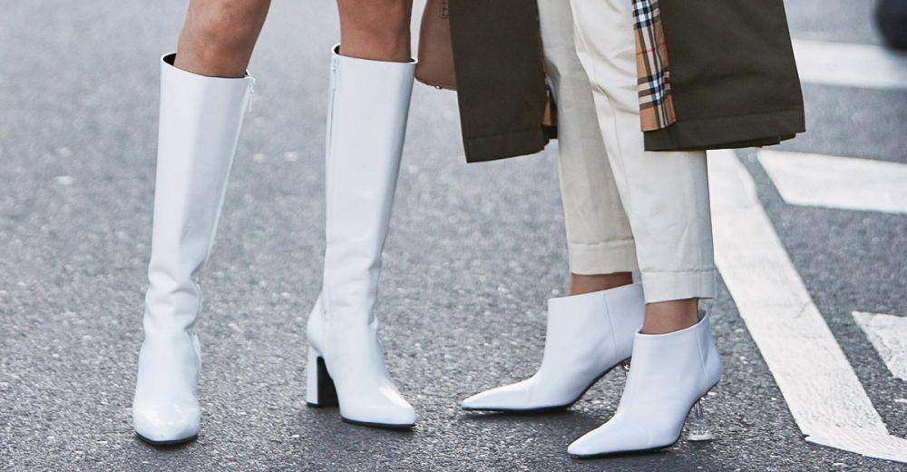 Street style dengan sepatu putih (editorialist.com)