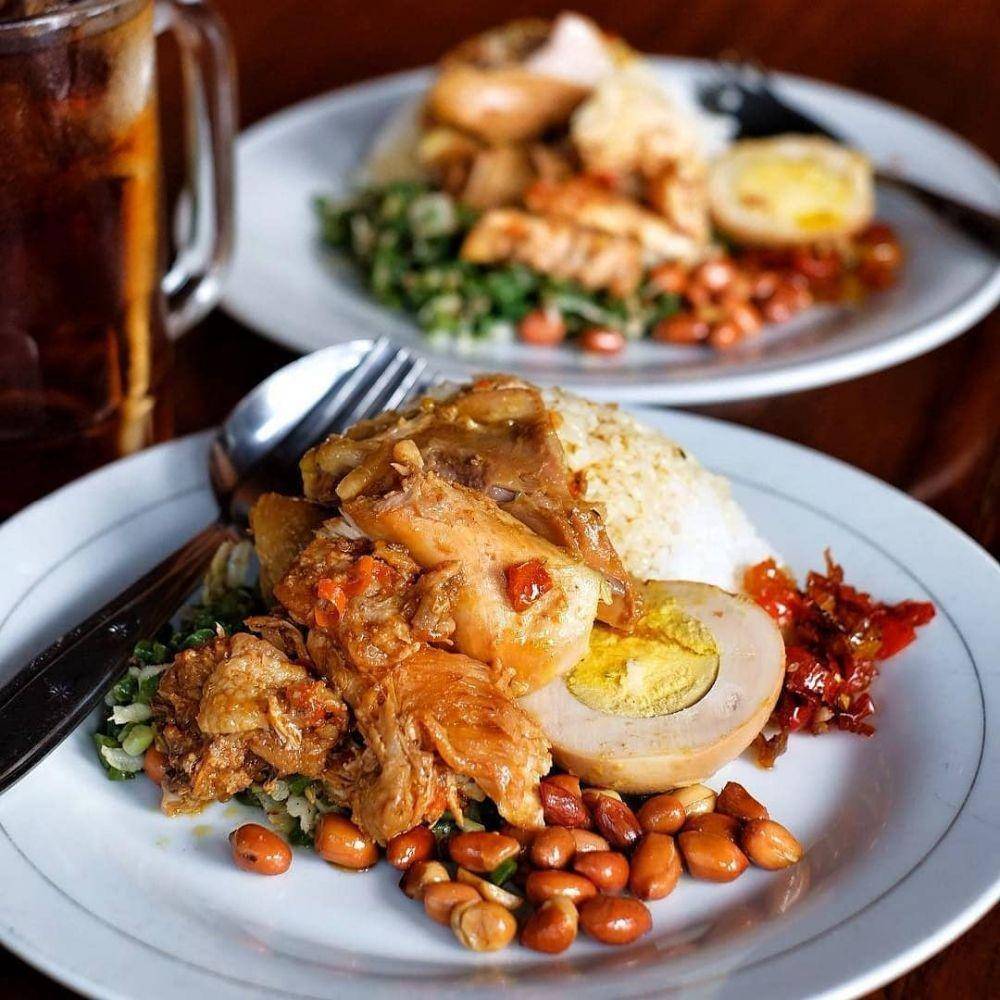 Nasi Bu Mangku (instagram.com/gedeinperut)