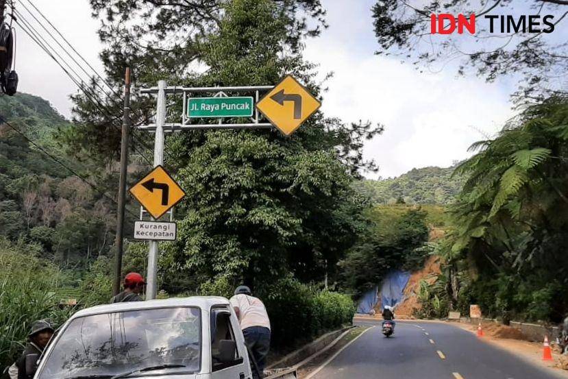 Suasana Jalan Raya Puncak, Bogor. (IDN Times/Sunariyah)