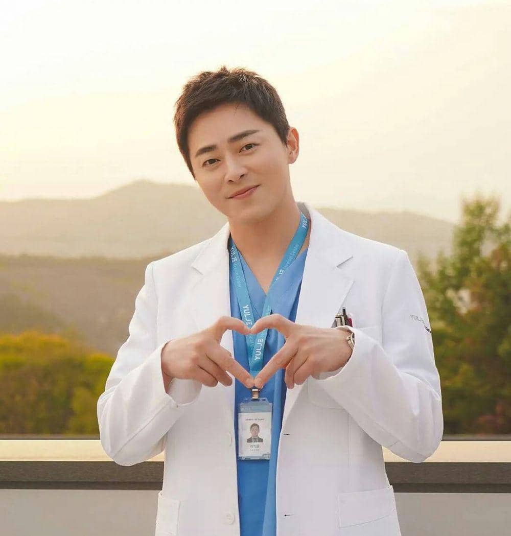 Jo Jung Suk (instagram.com/jament_official)