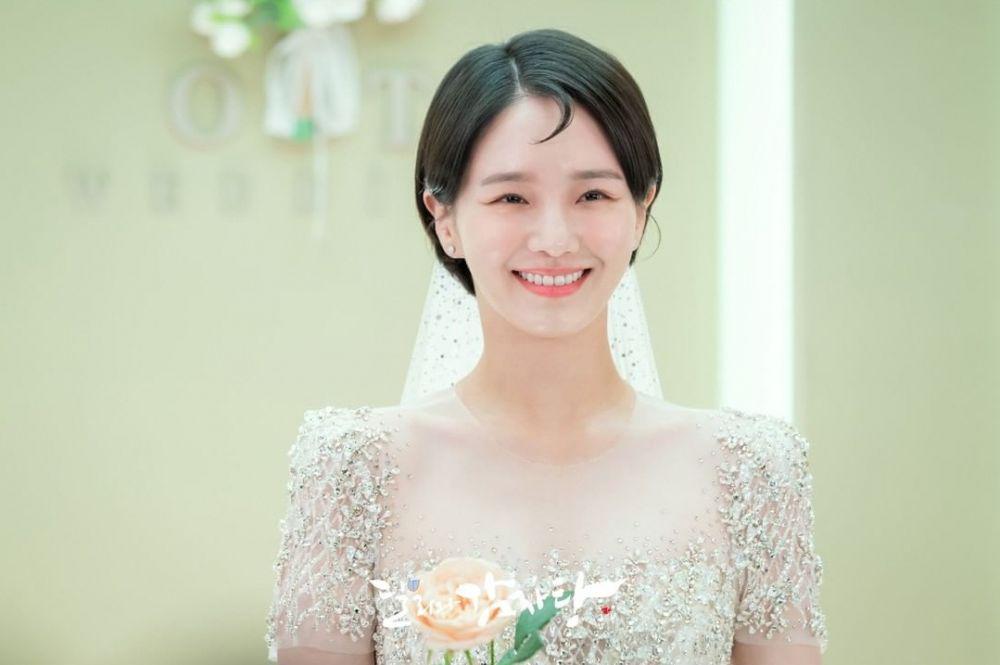 10 Harga Tas Mewah Park Gyu Young di KDrama Dali and Cocky Prince