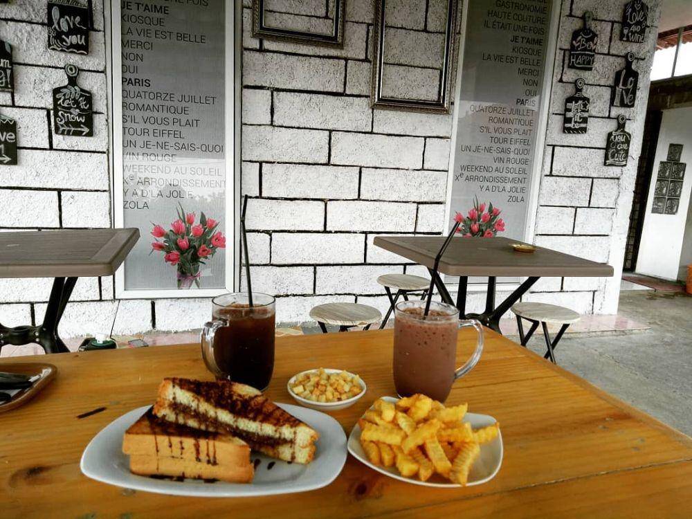 Aleina's Cafe, Cibinong (instagram.com/mfebriyan285)