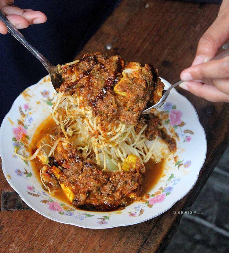 Taoge Goreng Pak Raisan (instagram.com/seeisall)