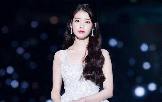 IU (instagram.com/dlwlrma)