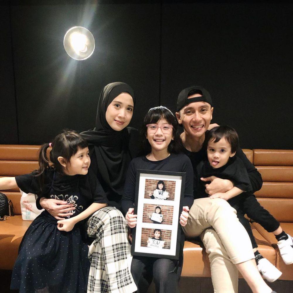 potret keluarga Fanny Fabriana (instagram.com/fannyfabriana)
