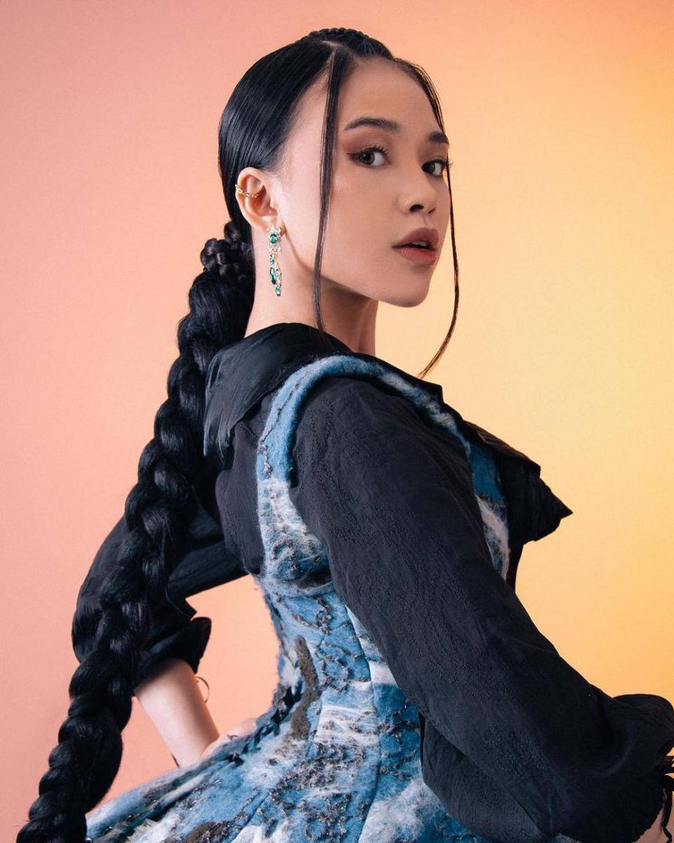 Anneth Delliecia (instagram.com/anneth.dlc)