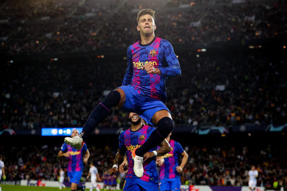 potret Gerard Pique setelah mencetak gol ke gawang Dynamo Kyiv (twitter.com/FCBarcelona)