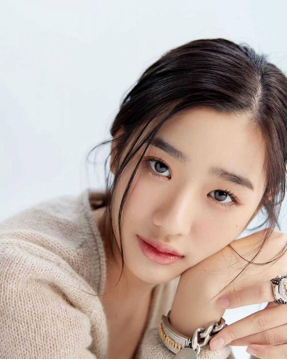 Tu Tontawan (instagram.com/tontawan)