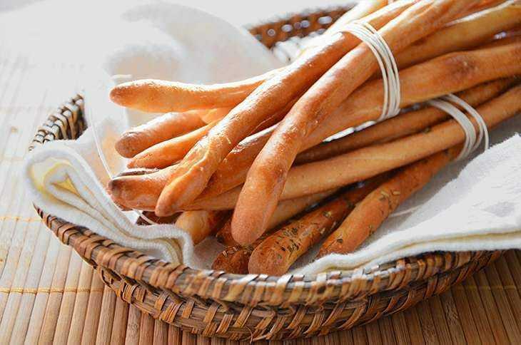 9 Fakta Camilan Grissini Asal Italia, Roti Tipis yang Mirip Baguette
