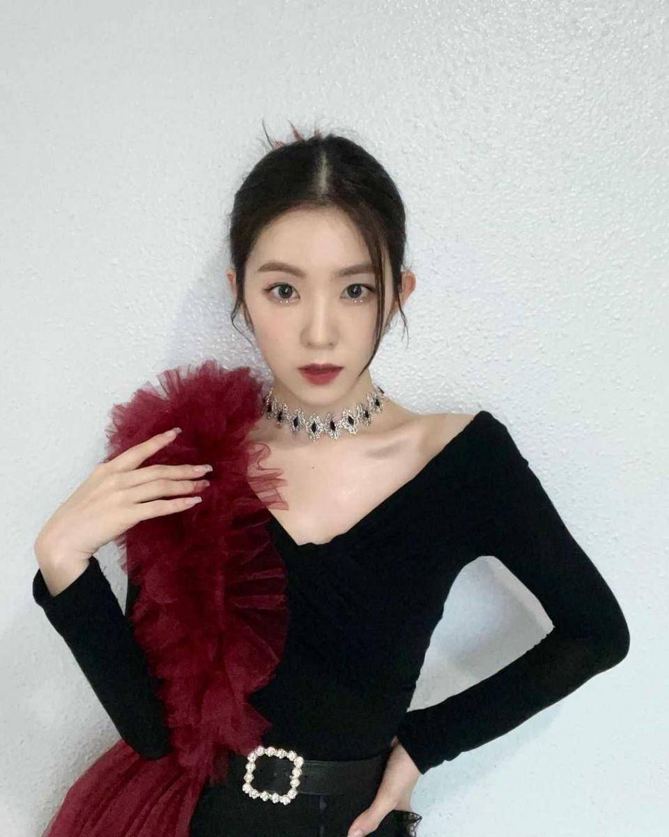 Irene Red Velvet (instagram.com/renebaebae)