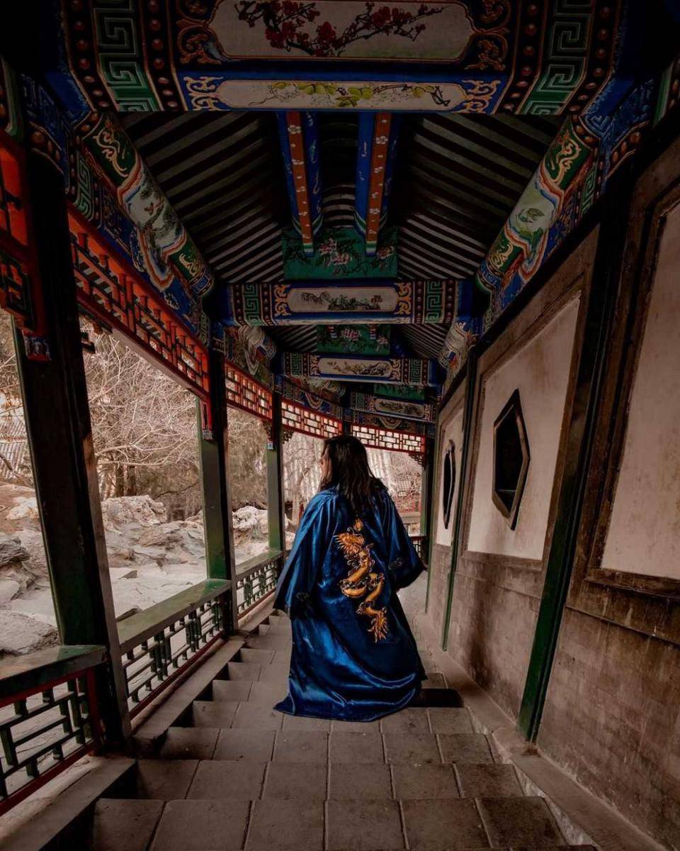 Beihai Park (instagram.com/vaal_pt)