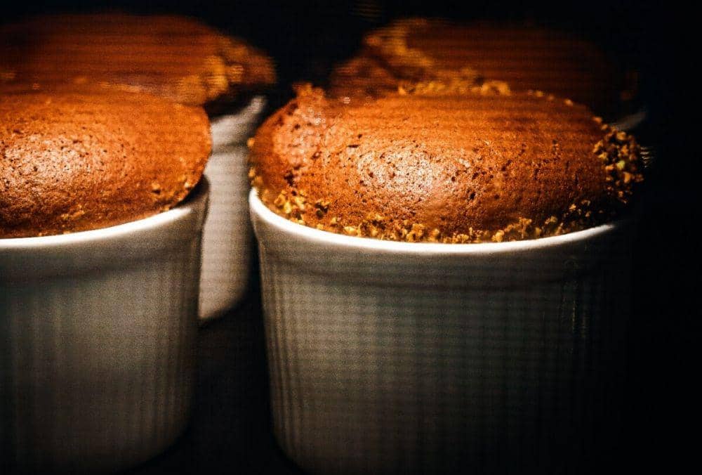 ilustrasi chocolate french toast bowl (pexels.com/Sebastian Coman Photography)