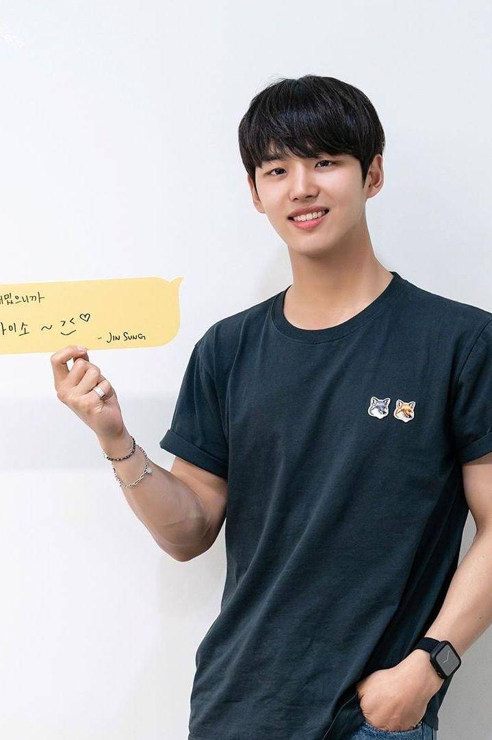 Yang Hong Seok dalam sesi script reading drama Shadow Beauty (instagram.com/kakaotv.official)