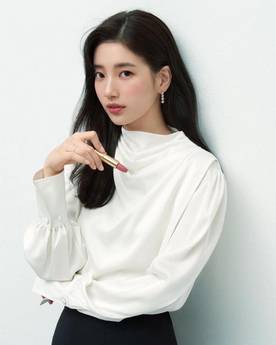 Suzy (instagram.com/skuukzky)