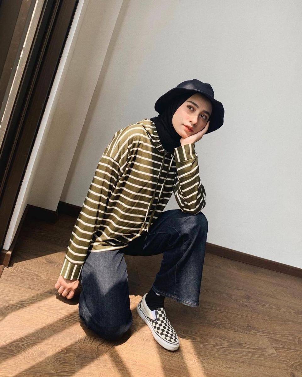 Style Helmi Nursifah (instagram.com/helminursifah)