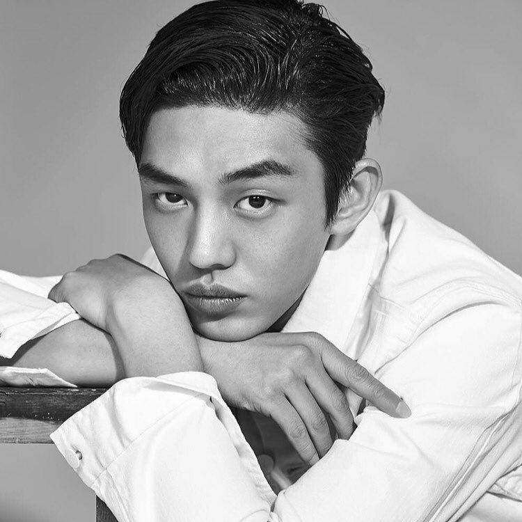 Yoo Ah In (instagram.com/hongsick)