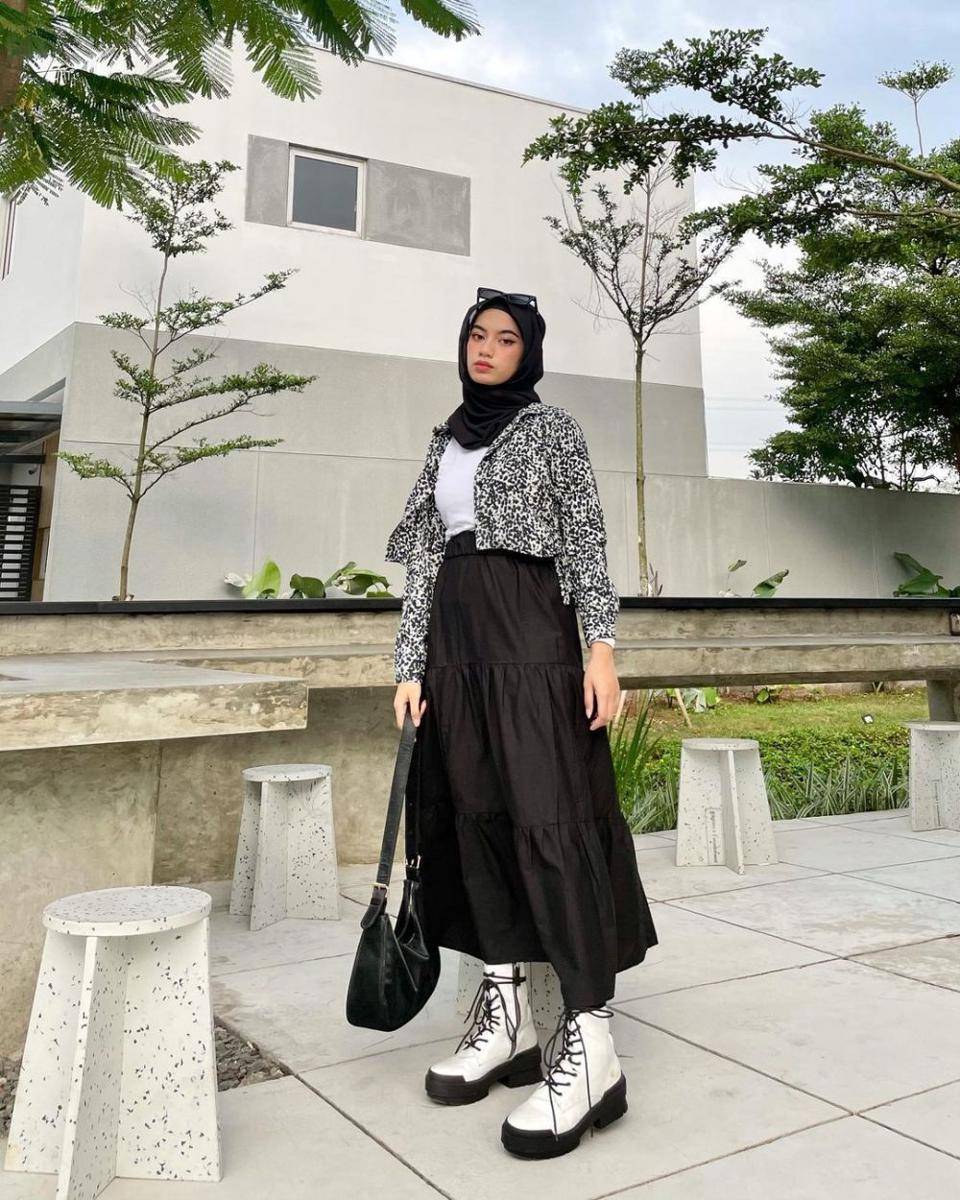 OOTD Adiva Selsa (instagram.com/adiva.selsa)
