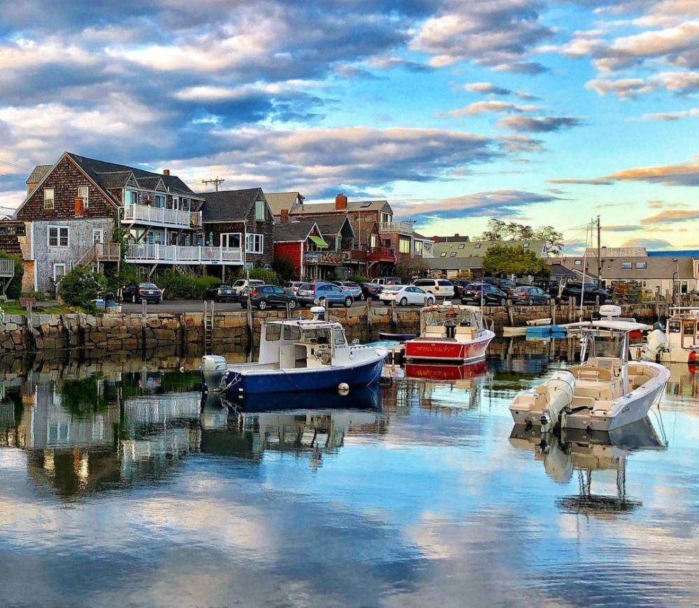 Rockport (instagram.com/rockport_by_the_sea)