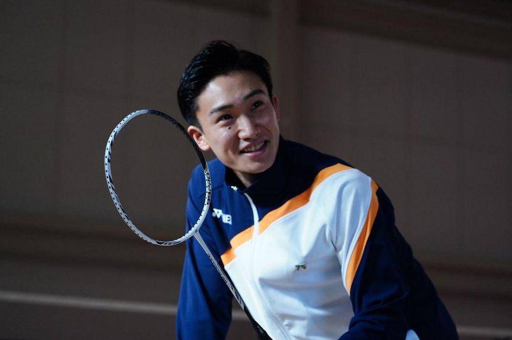Tunggal putra terbaik dunia saat ini asal Jepang, Kento Momota (instagram.com/momota_kento)