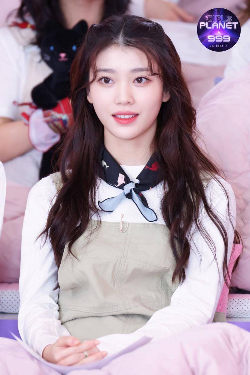 Shen Xiao Ting KEP1ER (twitter.com/_girlsplanet999)