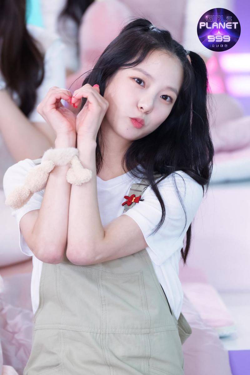 Choi Yu Jin KEP1ER (twitter.com/_girlsplanet999)